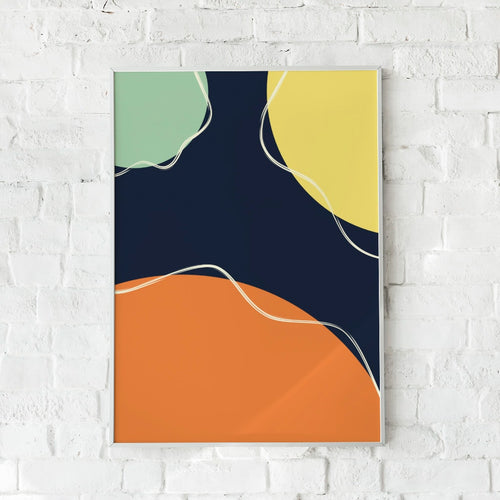 Abstrakt plakat med cirkulære former i orange, gul og mintgrøn på mørkeblå baggrund – "Basis of Dreams".