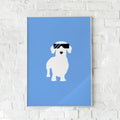 Plakat med hvid hund i solbriller på blå baggrund – "Cool Dog".