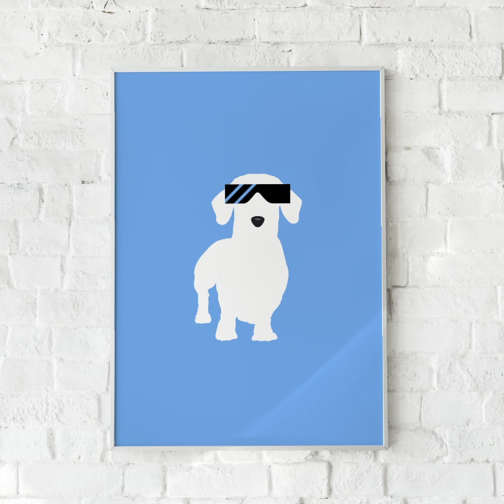 Plakat med hvid hund i solbriller på blå baggrund – "Cool Dog".