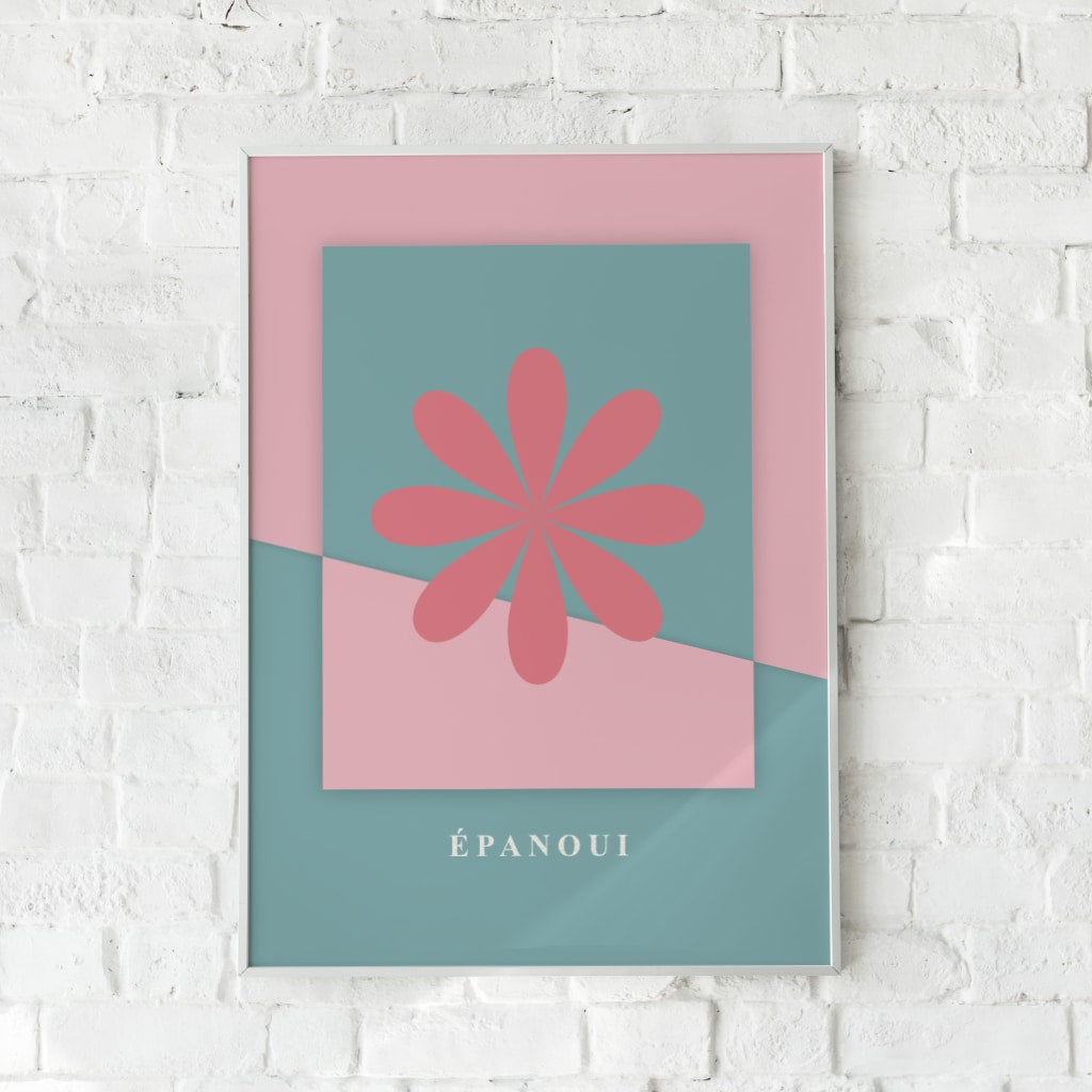 Plakat med en blomst i sarte pink og turkise nuancer, symboliserende vækst og glæde. En elegant og moderne vægdekoration.