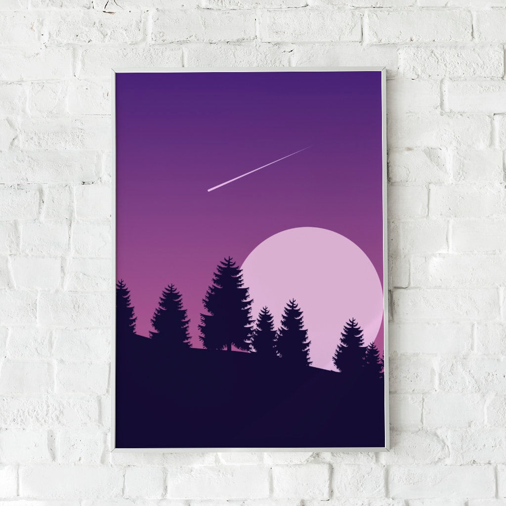 Naturskøn plakat med fyrretræer under en lilla nattehimmel med måne og stjerneskud.