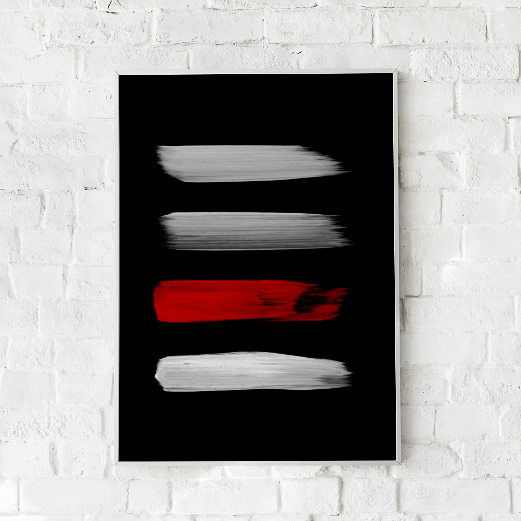 Abstrakt plakat med hvide og røde penselstrøg på en sort baggrund.