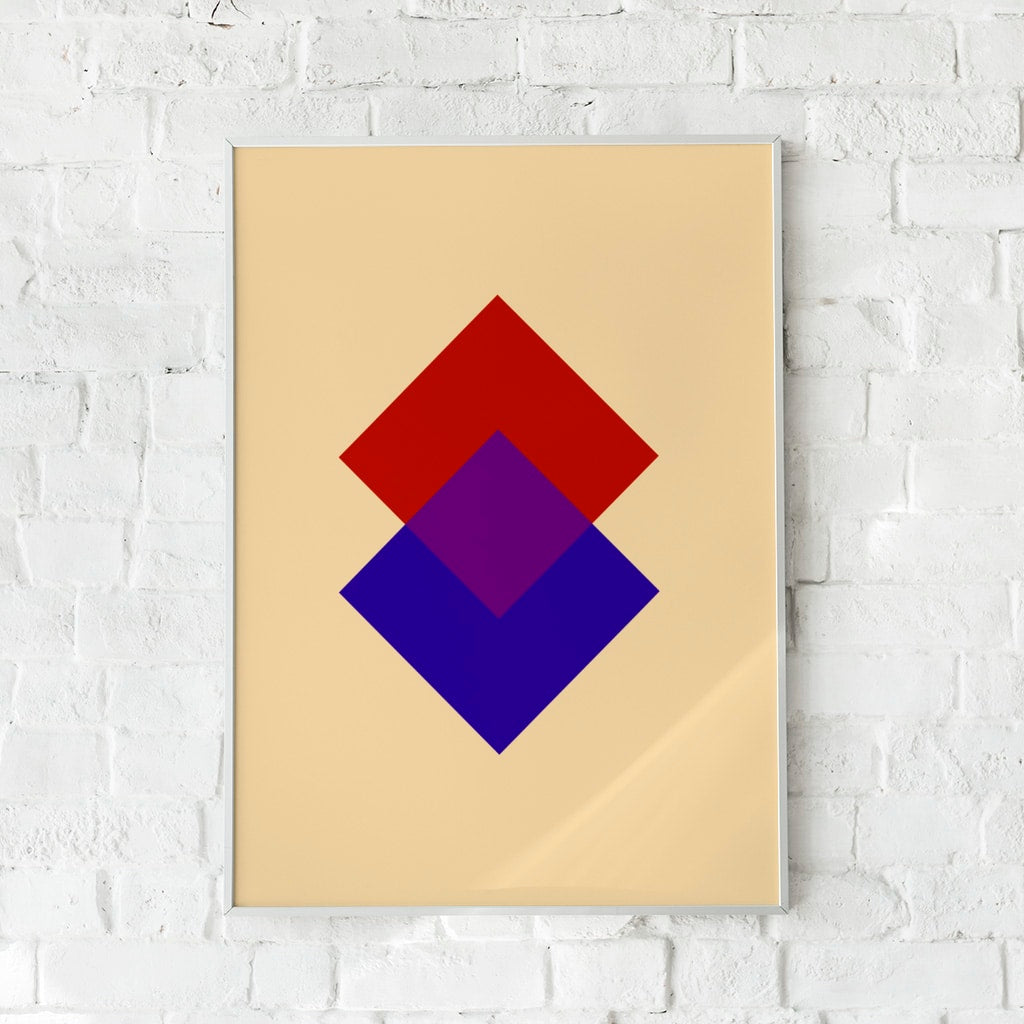 Geometrisk plakat med rød og blå firkant på beige baggrund. Perfekt til moderne og minimalistisk indretning.