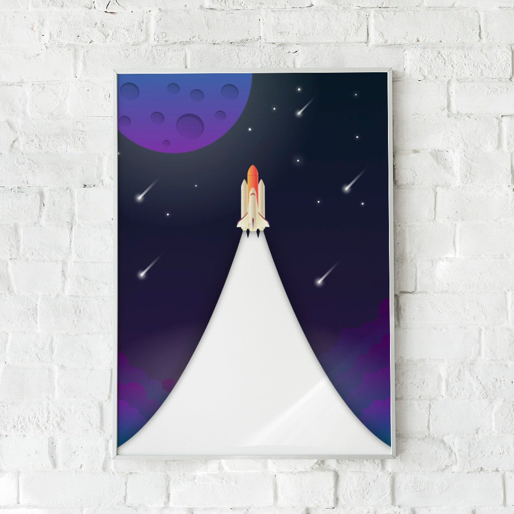Plakat med en raket, der flyver mod stjernerne på en nattehimmel.