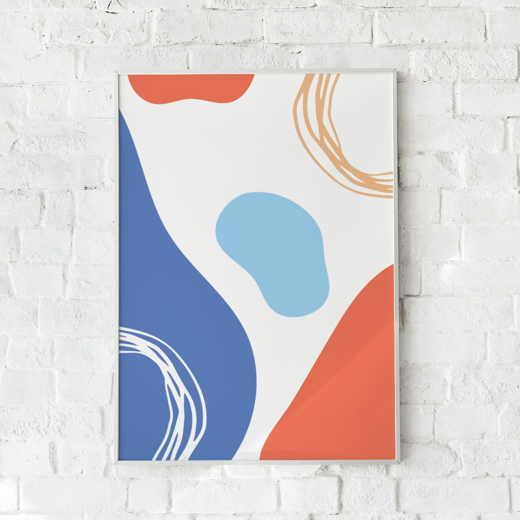 Abstrakt plakat med organiske former i blå, beige og orange.