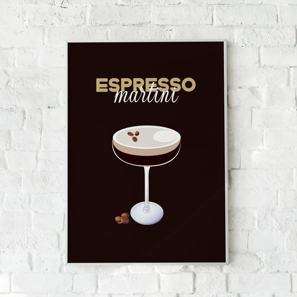 Plakat med en stilfuld illustration af en espresso martini på en mørk baggrund. En elegant vægdekoration til hjemmebaren eller køkkenet.