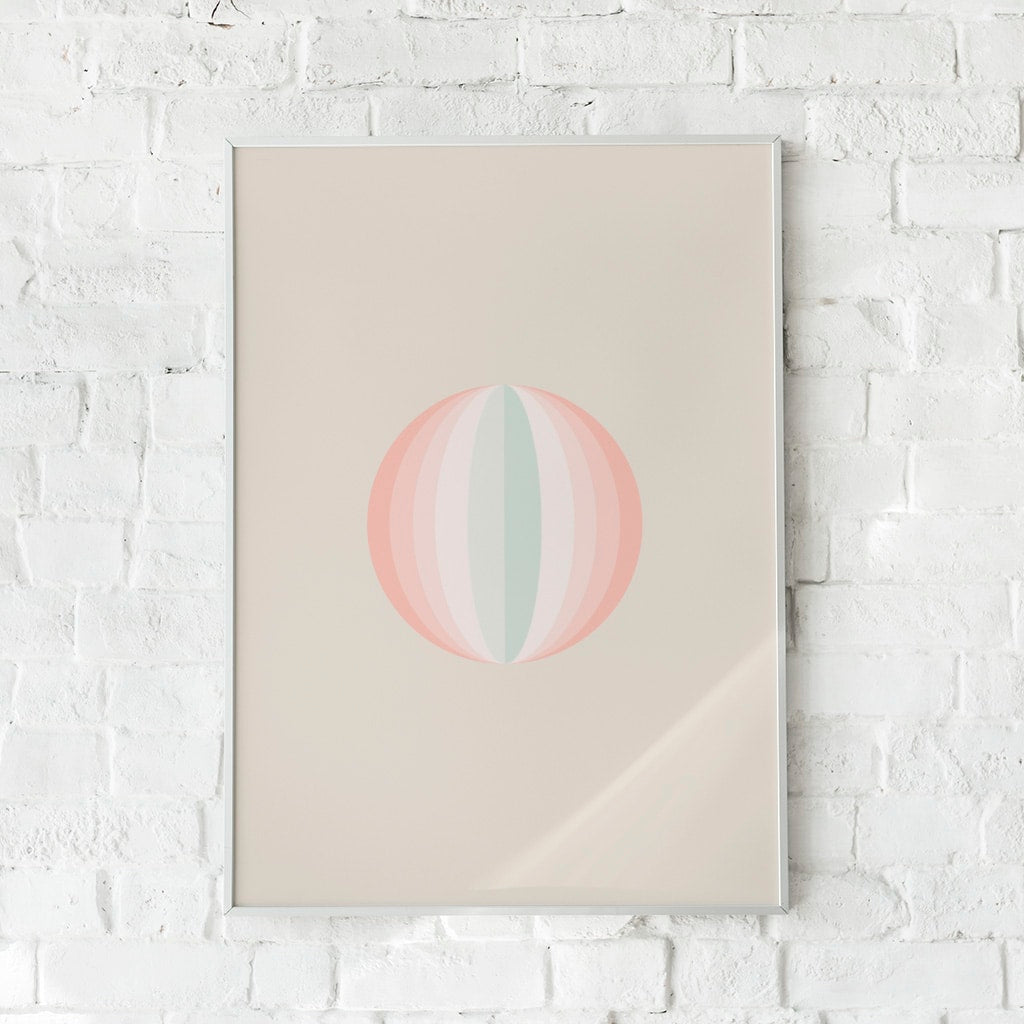 Minimalistisk plakat med en geometrisk cirkel i pastelnuancer.